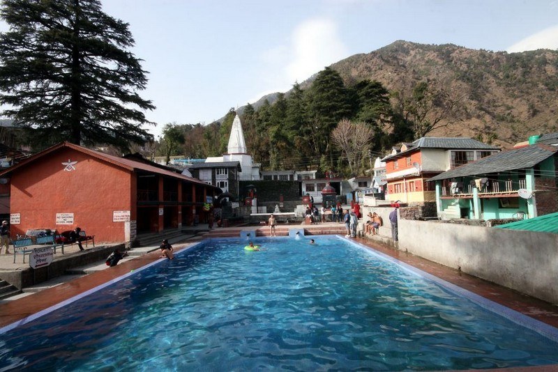 Day 6 : MANALI – DHARAMSHALA (240 KMS / 7-8 HRS)
